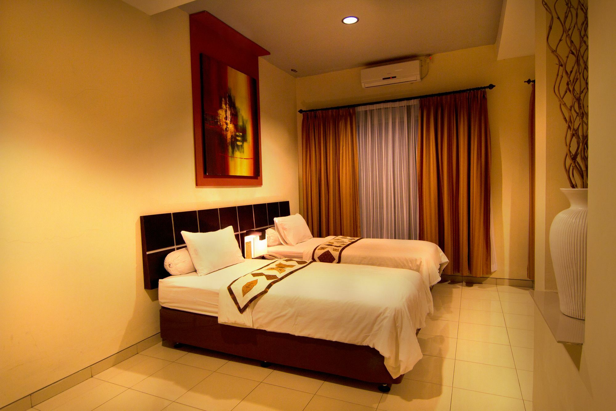 Puri Chorus Boutique Hotel Pakualaman Экстерьер фото